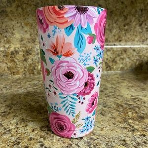 Clementine paper company hot/cold 20 oz mug in pretty floral pattern
